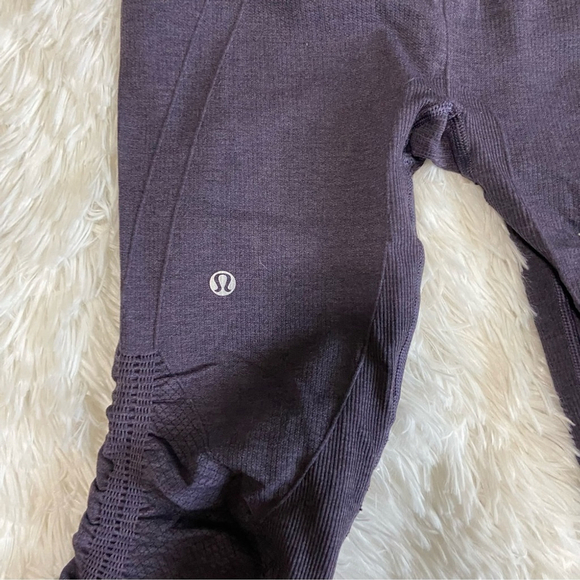 Lululemon In the Flow cinched ruched cropped purple leggings size 4 - Picture 6 of 8